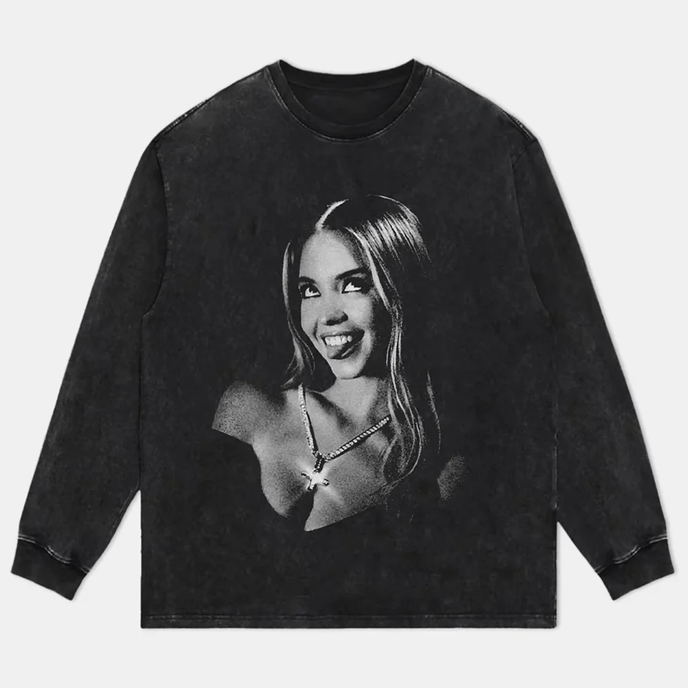 Sydney Sweeney Black & White Glam Tee - Image 5